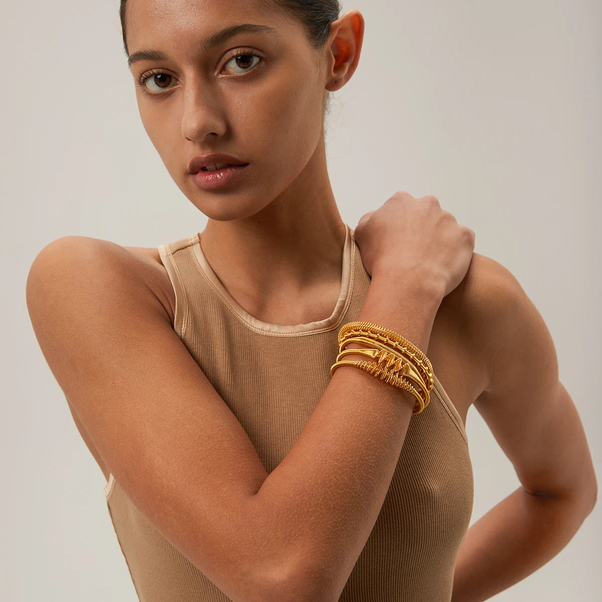 Pulseras de Mujer, Pulseras de Oro para Mujer, Pulseras de Plata para Mujer, Pulseras Elegantes Mujer, Pulseras Finas para Mujer, Pulseras de Moda Mujer, Pulseras con Dijes, Pulseras de Piedras Naturales, Pulseras Personalizadas Mujer, Pulseras de Acero Inoxidable Mujer