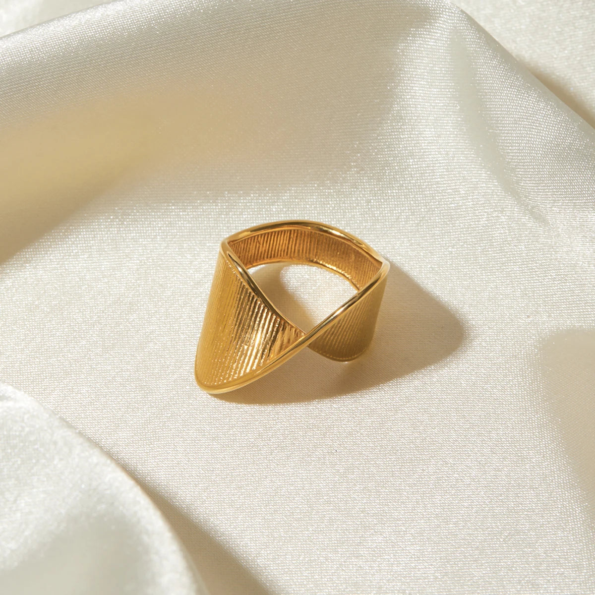 Anillo de Compromiso, Alianzas de Boda, Anillos de Diamantes, Anillos para Mujer, Anillos de Oro para Mujer, Anillos de Pata para Mujer, Anillos de Piedras Preciosas, Anillos de Diseño, Anillos Vintage