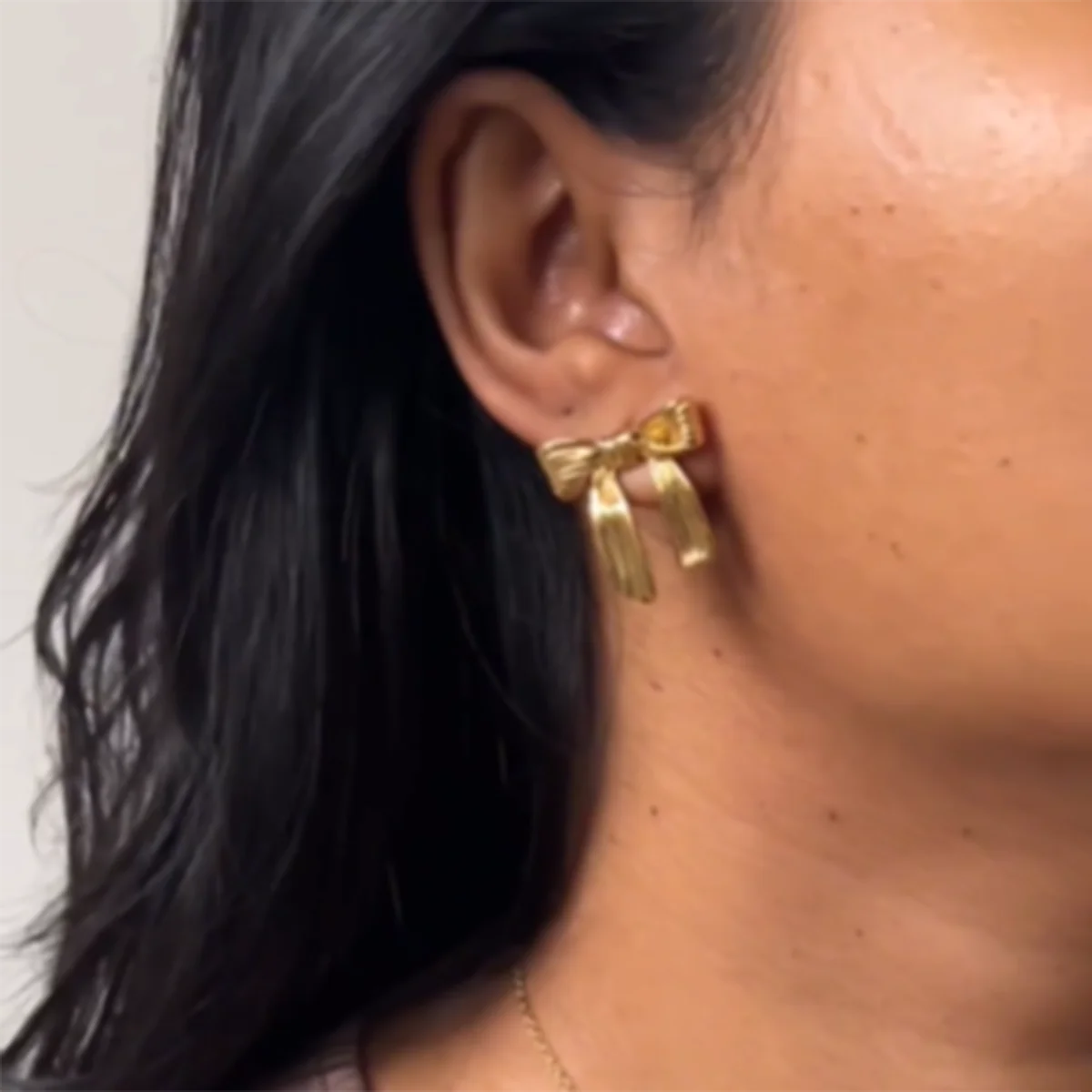 Pendientes Lazo Dorado