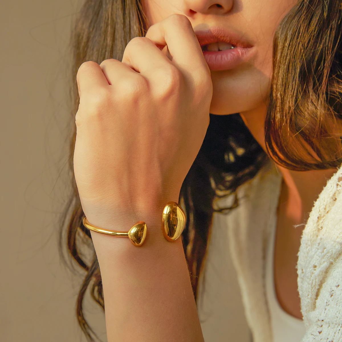 Pulseras de Mujer, Pulseras de Oro para Mujer, Pulseras de Plata para Mujer, Pulseras Elegantes Mujer, Pulseras Finas para Mujer, Pulseras de Moda Mujer, Pulseras con Dijes, Pulseras de Piedras Naturales, Pulseras Personalizadas Mujer, Pulseras de Acero Inoxidable Mujer