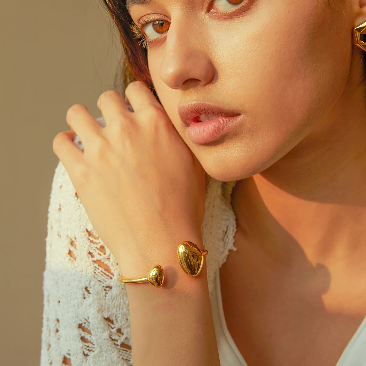 Pulseras de Mujer, Pulseras de Oro para Mujer, Pulseras de Plata para Mujer, Pulseras Elegantes Mujer, Pulseras Finas para Mujer, Pulseras de Moda Mujer, Pulseras con Dijes, Pulseras de Piedras Naturales, Pulseras Personalizadas Mujer, Pulseras de Acero Inoxidable Mujer