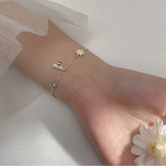 Pulseras de Mujer, Pulseras de Oro para Mujer, Pulseras de Plata para Mujer, Pulseras Elegantes Mujer, Pulseras Finas para Mujer, Pulseras de Moda Mujer, Pulseras con Dijes, Pulseras de Piedras Naturales, Pulseras Personalizadas Mujer, Pulseras de Acero Inoxidable Mujer
