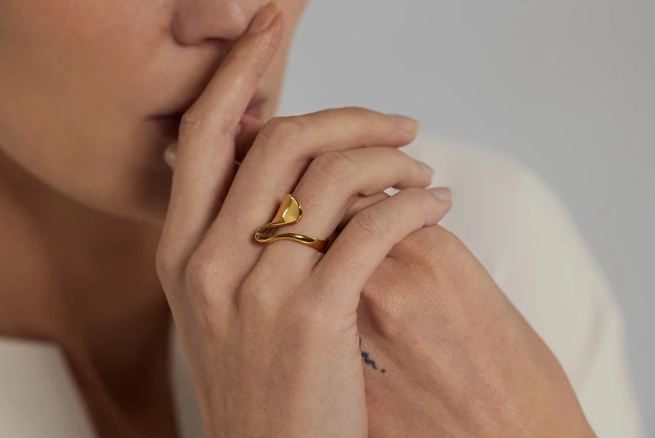Anillo Espiral Dorada
