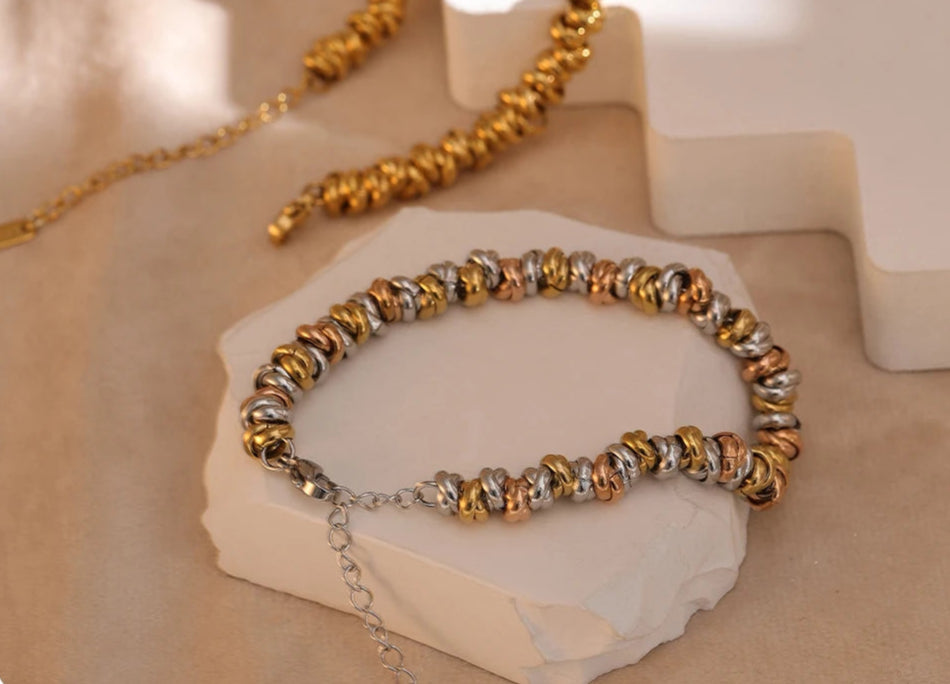 Pulseras de Mujer, Pulseras de Oro para Mujer, Pulseras de Plata para Mujer, Pulseras Elegantes Mujer, Pulseras Finas para Mujer, Pulseras de Moda Mujer, Pulseras con Dijes, Pulseras de Piedras Naturales, Pulseras Personalizadas Mujer, Pulseras de Acero Inoxidable Mujer