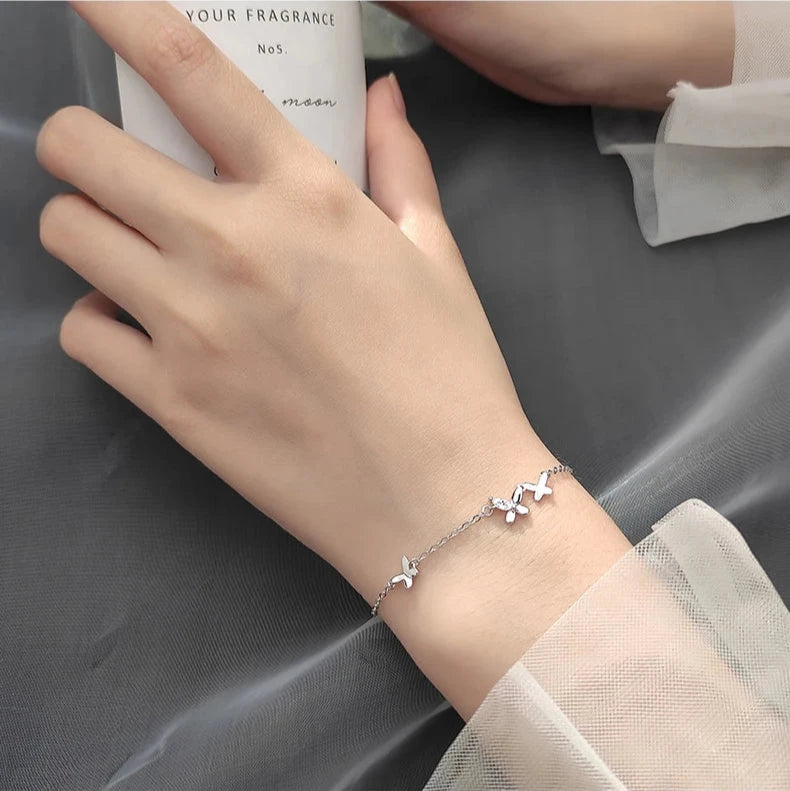 Pulseras de Mujer, Pulseras de Oro para Mujer, Pulseras de Plata para Mujer, Pulseras Elegantes Mujer, Pulseras Finas para Mujer, Pulseras de Moda Mujer, Pulseras con Dijes, Pulseras de Piedras Naturales, Pulseras Personalizadas Mujer, Pulseras de Acero Inoxidable Mujer