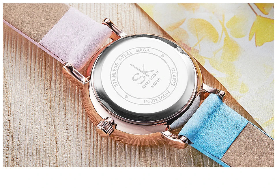 Reloj Elegante de Cuero Colorido SHENGKE - K8029