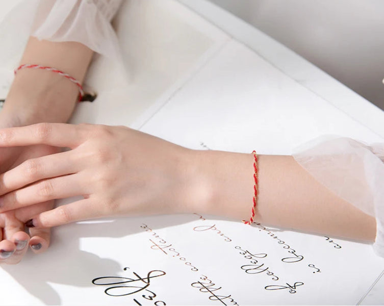 Pulseras de Mujer, Pulseras de Oro para Mujer, Pulseras de Plata para Mujer, Pulseras Elegantes Mujer, Pulseras Finas para Mujer, Pulseras de Moda Mujer, Pulseras con Dijes, Pulseras de Piedras Naturales, Pulseras Personalizadas Mujer, Pulseras de Acero Inoxidable Mujer
