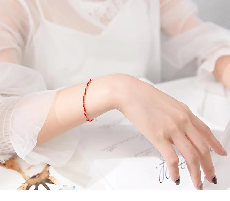 Pulseras de Mujer, Pulseras de Oro para Mujer, Pulseras de Plata para Mujer, Pulseras Elegantes Mujer, Pulseras Finas para Mujer, Pulseras de Moda Mujer, Pulseras con Dijes, Pulseras de Piedras Naturales, Pulseras Personalizadas Mujer, Pulseras de Acero Inoxidable Mujer