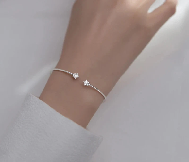 Pulseras de Mujer, Pulseras de Oro para Mujer, Pulseras de Plata para Mujer, Pulseras Elegantes Mujer, Pulseras Finas para Mujer, Pulseras de Moda Mujer, Pulseras con Dijes, Pulseras de Piedras Naturales, Pulseras Personalizadas Mujer, Pulseras de Acero Inoxidable Mujer