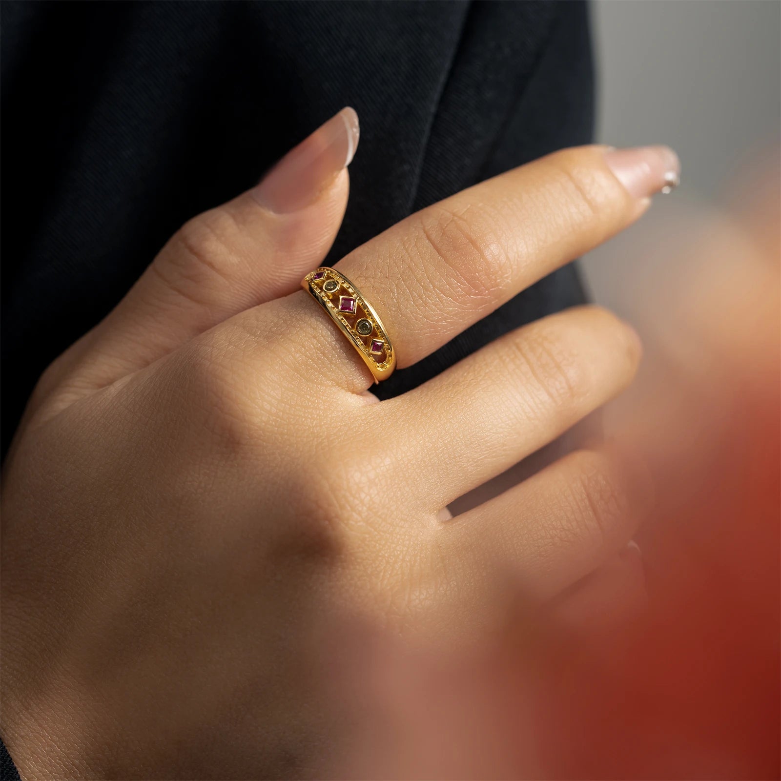 Anillo de Compromiso, Alianzas de Boda, Anillos de Diamantes, Anillos para Mujer, Anillos de Oro para Mujer, Anillos de Pata para Mujer, Anillos de Piedras Preciosas, Anillos de Diseño, Anillos Vintage
