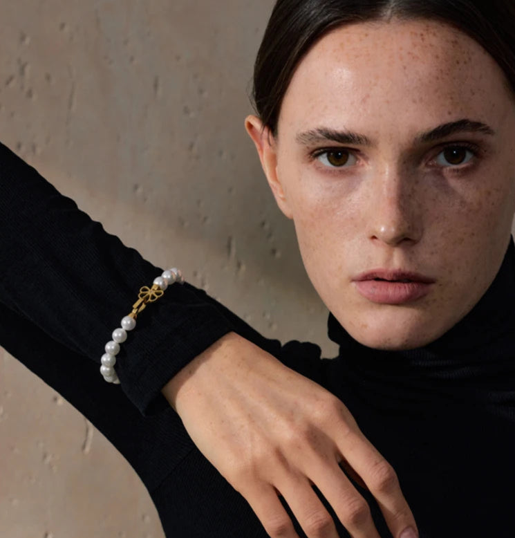 Pulseras de Mujer, Pulseras de Oro para Mujer, Pulseras de Plata para Mujer, Pulseras Elegantes Mujer, Pulseras Finas para Mujer, Pulseras de Moda Mujer, Pulseras con Dijes, Pulseras de Piedras Naturales, Pulseras Personalizadas Mujer, Pulseras de Acero Inoxidable Mujer