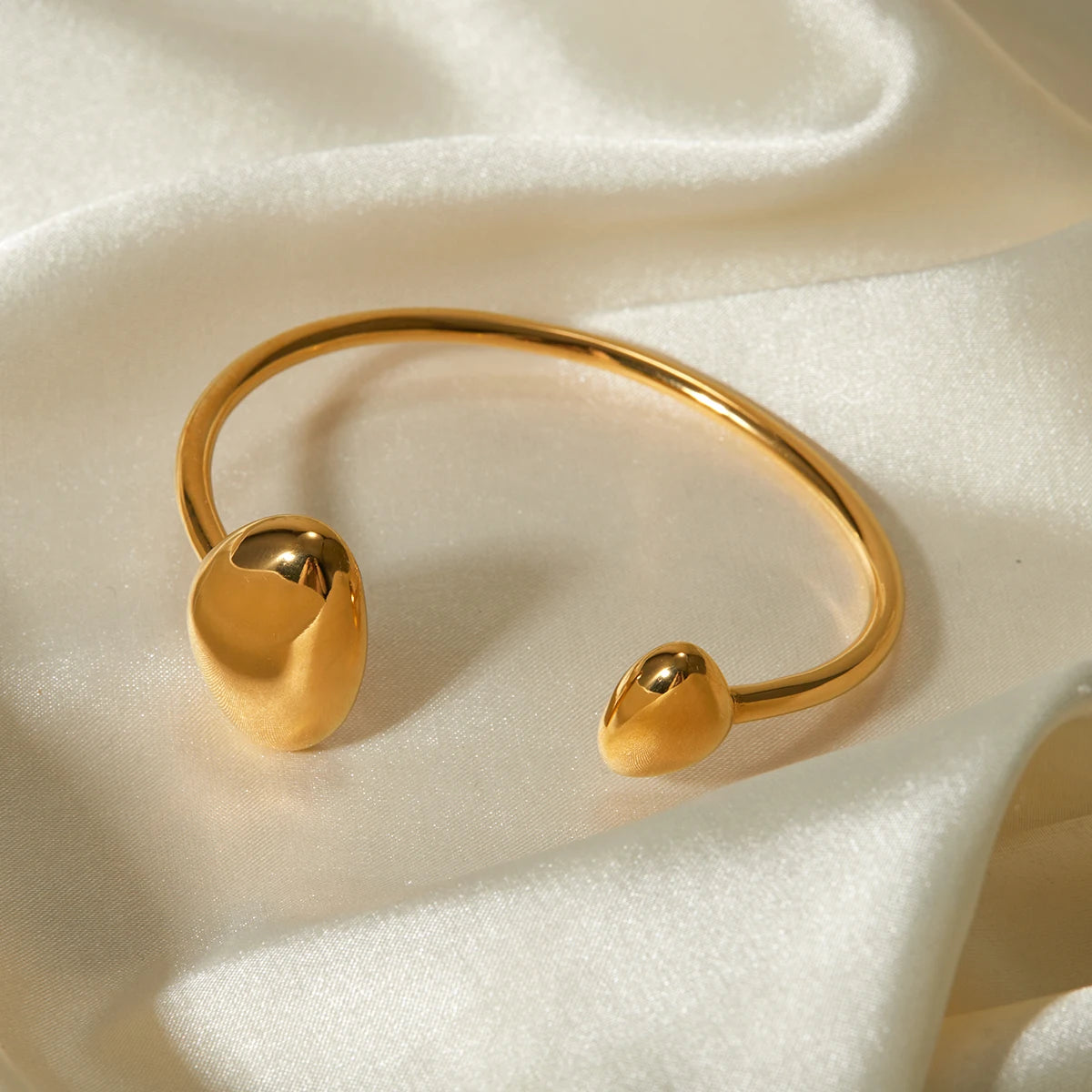 Pulseras de Mujer, Pulseras de Oro para Mujer, Pulseras de Plata para Mujer, Pulseras Elegantes Mujer, Pulseras Finas para Mujer, Pulseras de Moda Mujer, Pulseras con Dijes, Pulseras de Piedras Naturales, Pulseras Personalizadas Mujer, Pulseras de Acero Inoxidable Mujer