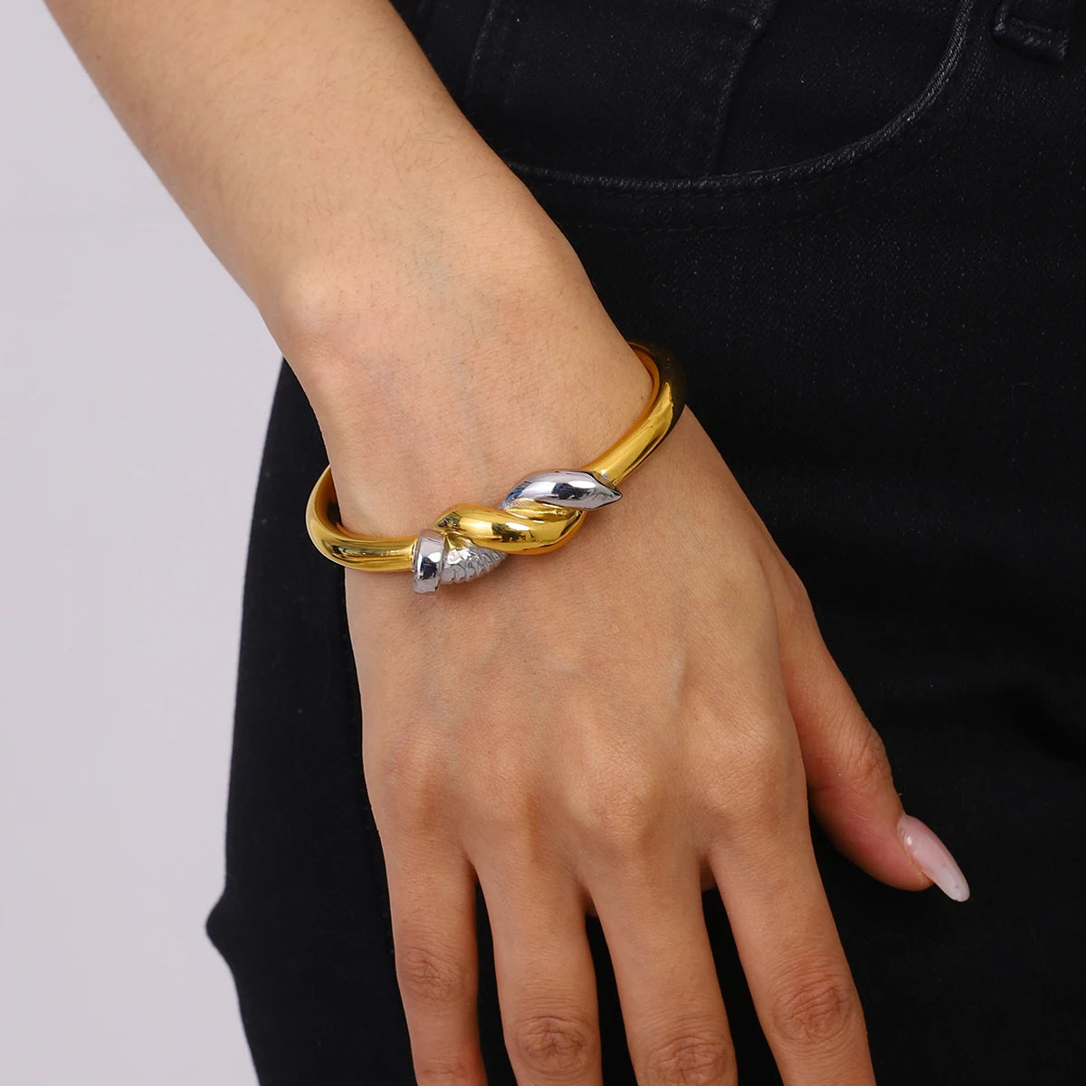Pulseras de Mujer, Pulseras de Oro para Mujer, Pulseras de Plata para Mujer, Pulseras Elegantes Mujer, Pulseras Finas para Mujer, Pulseras de Moda Mujer, Pulseras con Dijes, Pulseras de Piedras Naturales, Pulseras Personalizadas Mujer, Pulseras de Acero Inoxidable Mujer