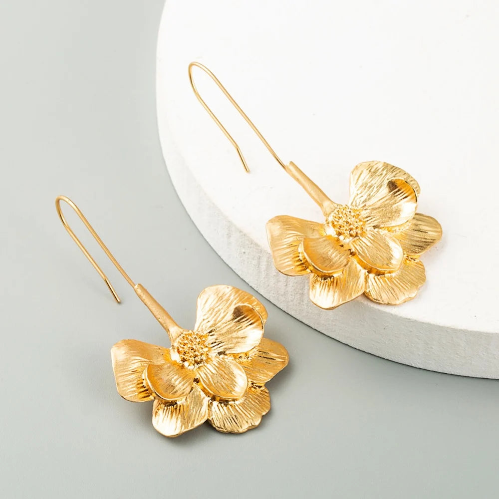 Elegantes Pendientes Colgantes de Flores