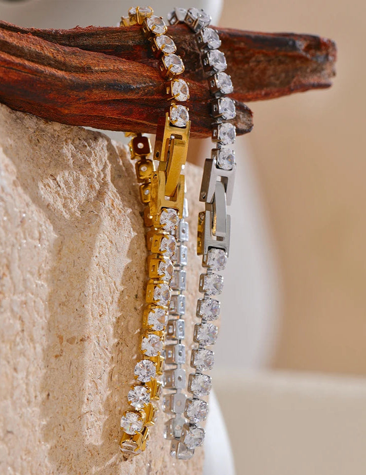 Pulseras de Mujer, Pulseras de Oro para Mujer, Pulseras de Plata para Mujer, Pulseras Elegantes Mujer, Pulseras Finas para Mujer, Pulseras de Moda Mujer, Pulseras con Dijes, Pulseras de Piedras Naturales, Pulseras Personalizadas Mujer, Pulseras de Acero Inoxidable Mujer