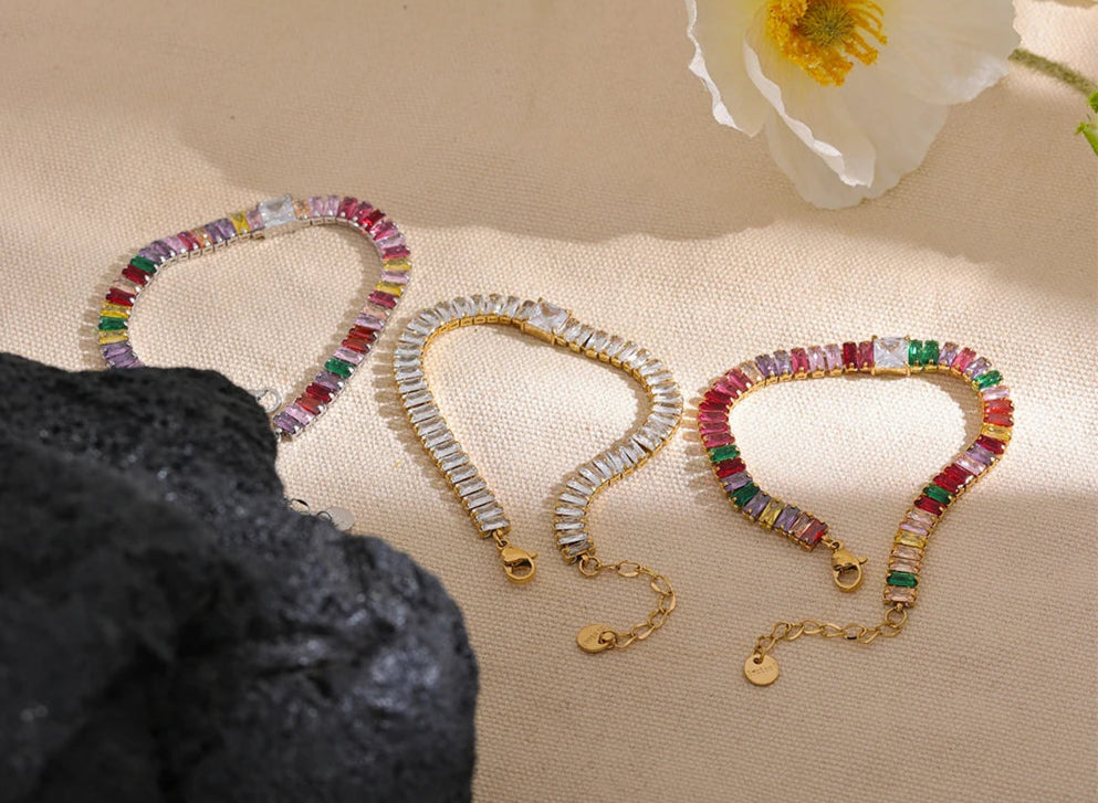 Pulseras de Mujer, Pulseras de Oro para Mujer, Pulseras de Plata para Mujer, Pulseras Elegantes Mujer, Pulseras Finas para Mujer, Pulseras de Moda Mujer, Pulseras con Dijes, Pulseras de Piedras Naturales, Pulseras Personalizadas Mujer, Pulseras de Acero Inoxidable Mujer
