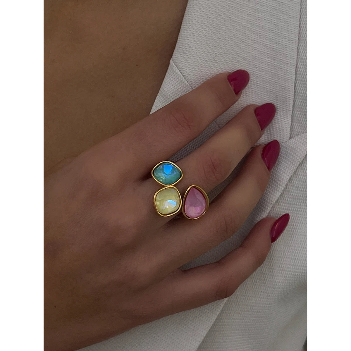 Anillo de Compromiso, Alianzas de Boda, Anillos de Diamantes, Anillos para Mujer, Anillos de Oro para Mujer, Anillos de Pata para Mujer, Anillos de Piedras Preciosas, Anillos de Diseño, Anillos Vintage