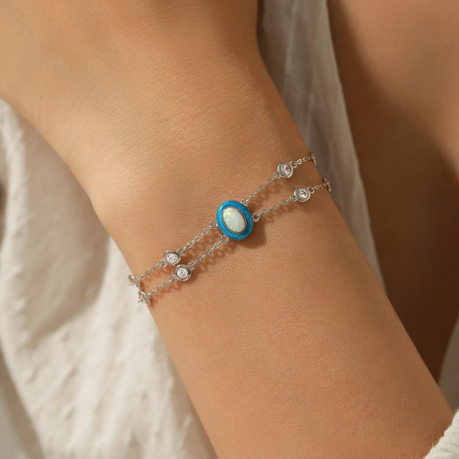 Pulseras de Mujer, Pulseras de Oro para Mujer, Pulseras de Plata para Mujer, Pulseras Elegantes Mujer, Pulseras Finas para Mujer, Pulseras de Moda Mujer, Pulseras con Dijes, Pulseras de Piedras Naturales, Pulseras Personalizadas Mujer, Pulseras de Acero Inoxidable Mujer