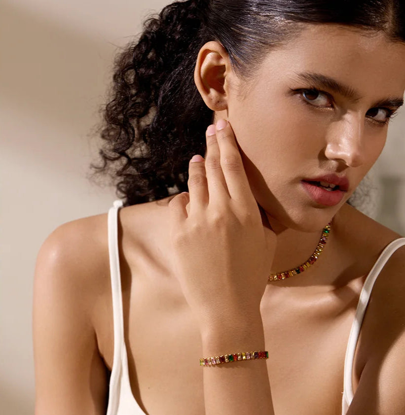 Pulseras de Mujer, Pulseras de Oro para Mujer, Pulseras de Plata para Mujer, Pulseras Elegantes Mujer, Pulseras Finas para Mujer, Pulseras de Moda Mujer, Pulseras con Dijes, Pulseras de Piedras Naturales, Pulseras Personalizadas Mujer, Pulseras de Acero Inoxidable Mujer