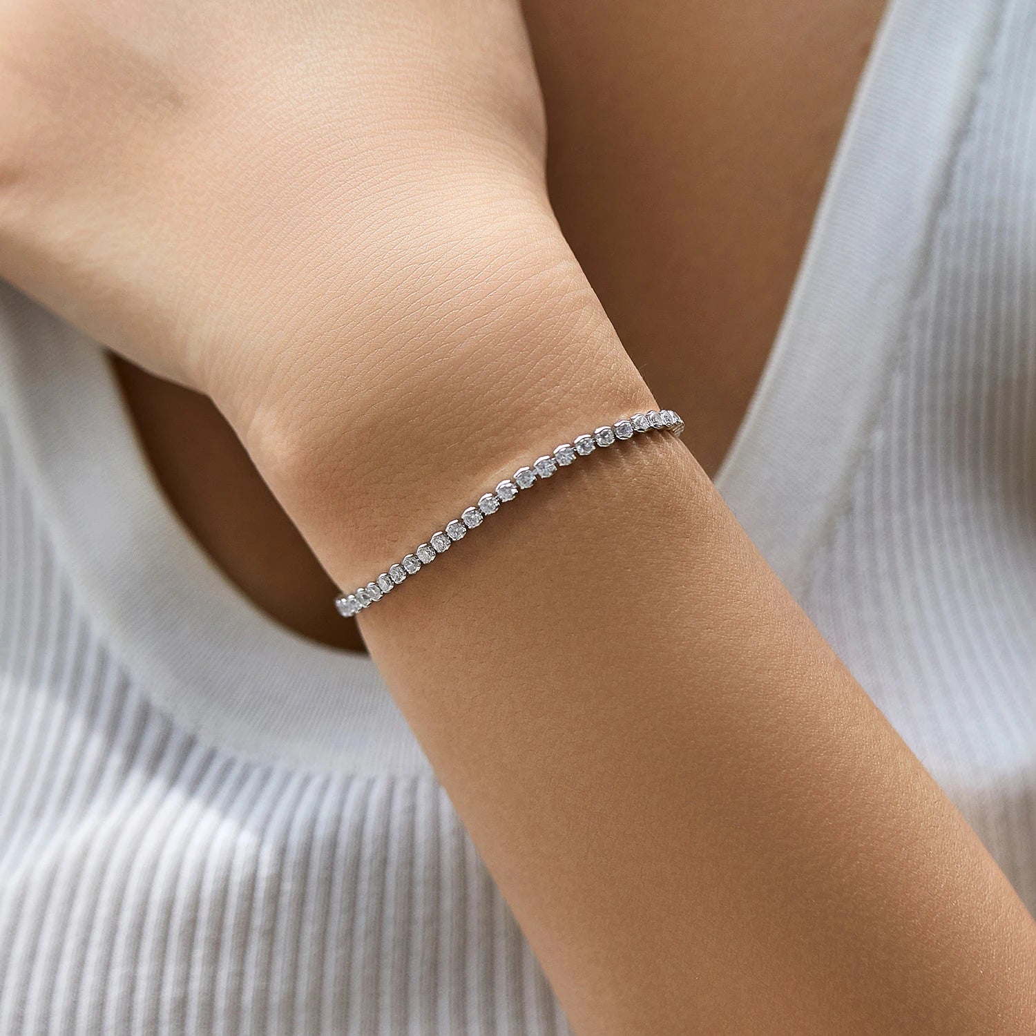 Pulseras de Mujer, Pulseras de Oro para Mujer, Pulseras de Plata para Mujer, Pulseras Elegantes Mujer, Pulseras Finas para Mujer, Pulseras de Moda Mujer, Pulseras con Dijes, Pulseras de Piedras Naturales, Pulseras Personalizadas Mujer, Pulseras de Acero Inoxidable Mujer