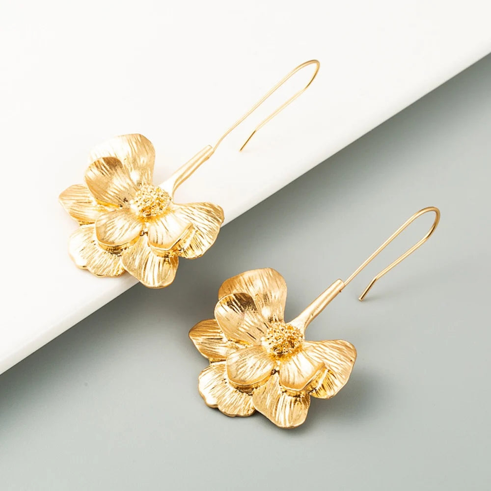 Elegantes Pendientes Colgantes de Flores