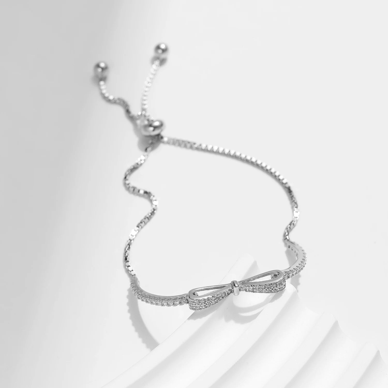 Pulseras de Mujer, Pulseras de Oro para Mujer, Pulseras de Plata para Mujer, Pulseras Elegantes Mujer, Pulseras Finas para Mujer, Pulseras de Moda Mujer, Pulseras con Dijes, Pulseras de Piedras Naturales, Pulseras Personalizadas Mujer, Pulseras de Acero Inoxidable Mujer
