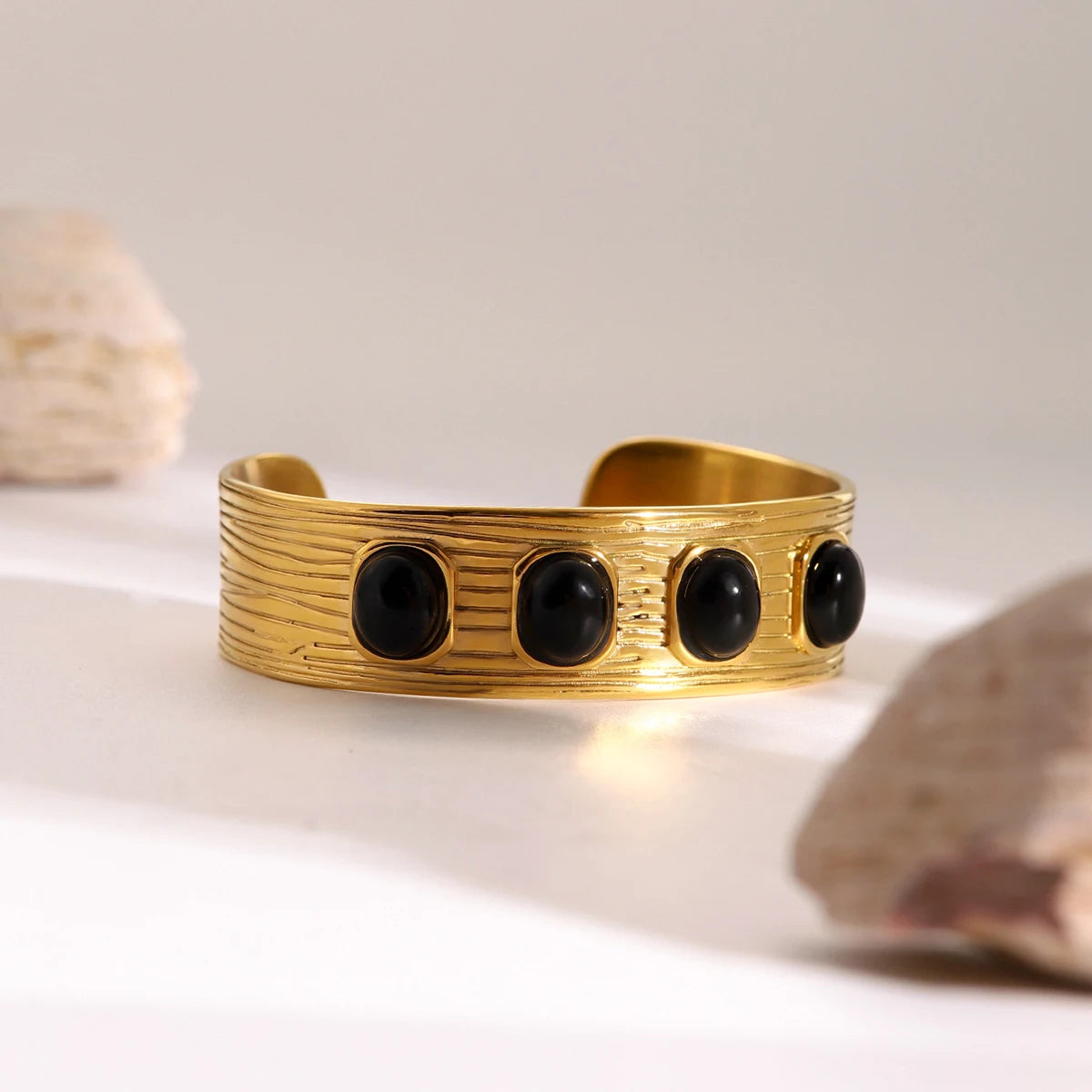 Pulseras de Mujer, Pulseras de Oro para Mujer, Pulseras de Plata para Mujer, Pulseras Elegantes Mujer, Pulseras Finas para Mujer, Pulseras de Moda Mujer, Pulseras con Dijes, Pulseras de Piedras Naturales, Pulseras Personalizadas Mujer, Pulseras de Acero Inoxidable Mujer