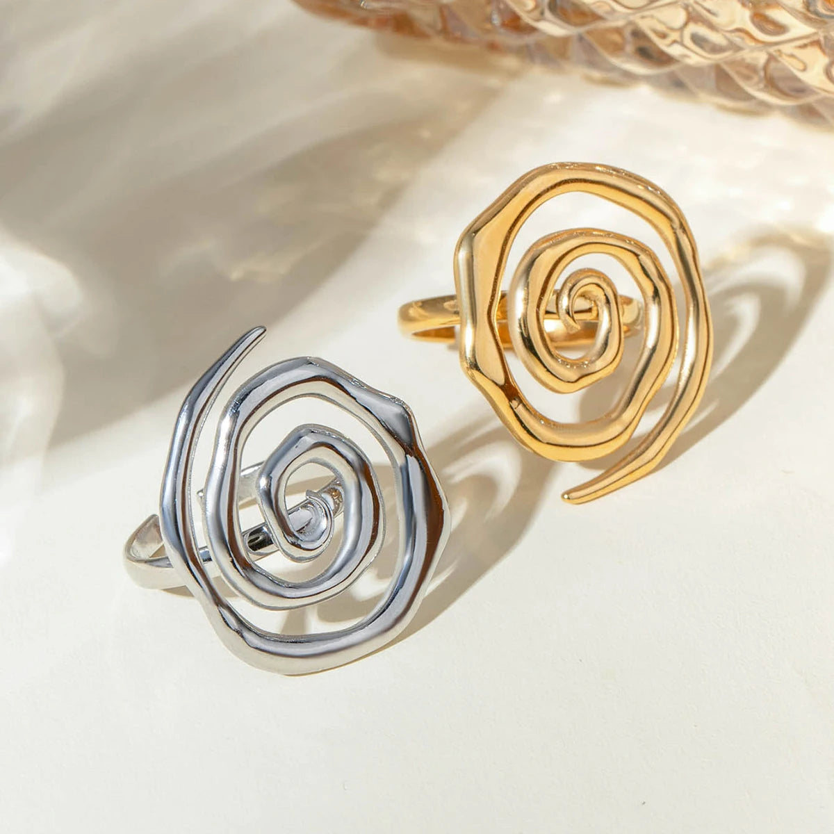 Anillo de Compromiso, Alianzas de Boda, Anillos de Diamantes, Anillos para Mujer, Anillos de Oro para Mujer, Anillos de Pata para Mujer, Anillos de Piedras Preciosas, Anillos de Diseño, Anillos Vintage