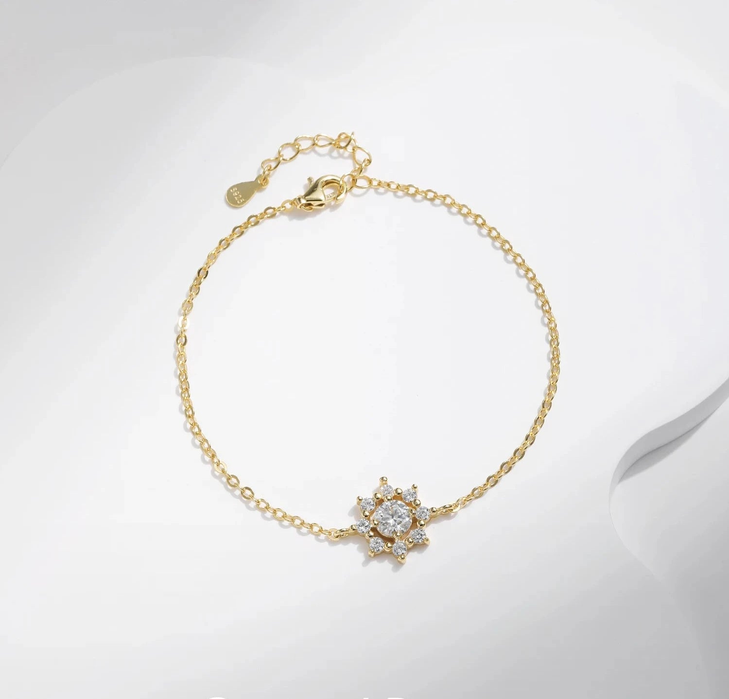 Pulseras de Mujer, Pulseras de Oro para Mujer, Pulseras de Plata para Mujer, Pulseras Elegantes Mujer, Pulseras Finas para Mujer, Pulseras de Moda Mujer, Pulseras con Dijes, Pulseras de Piedras Naturales, Pulseras Personalizadas Mujer, Pulseras de Acero Inoxidable Mujer