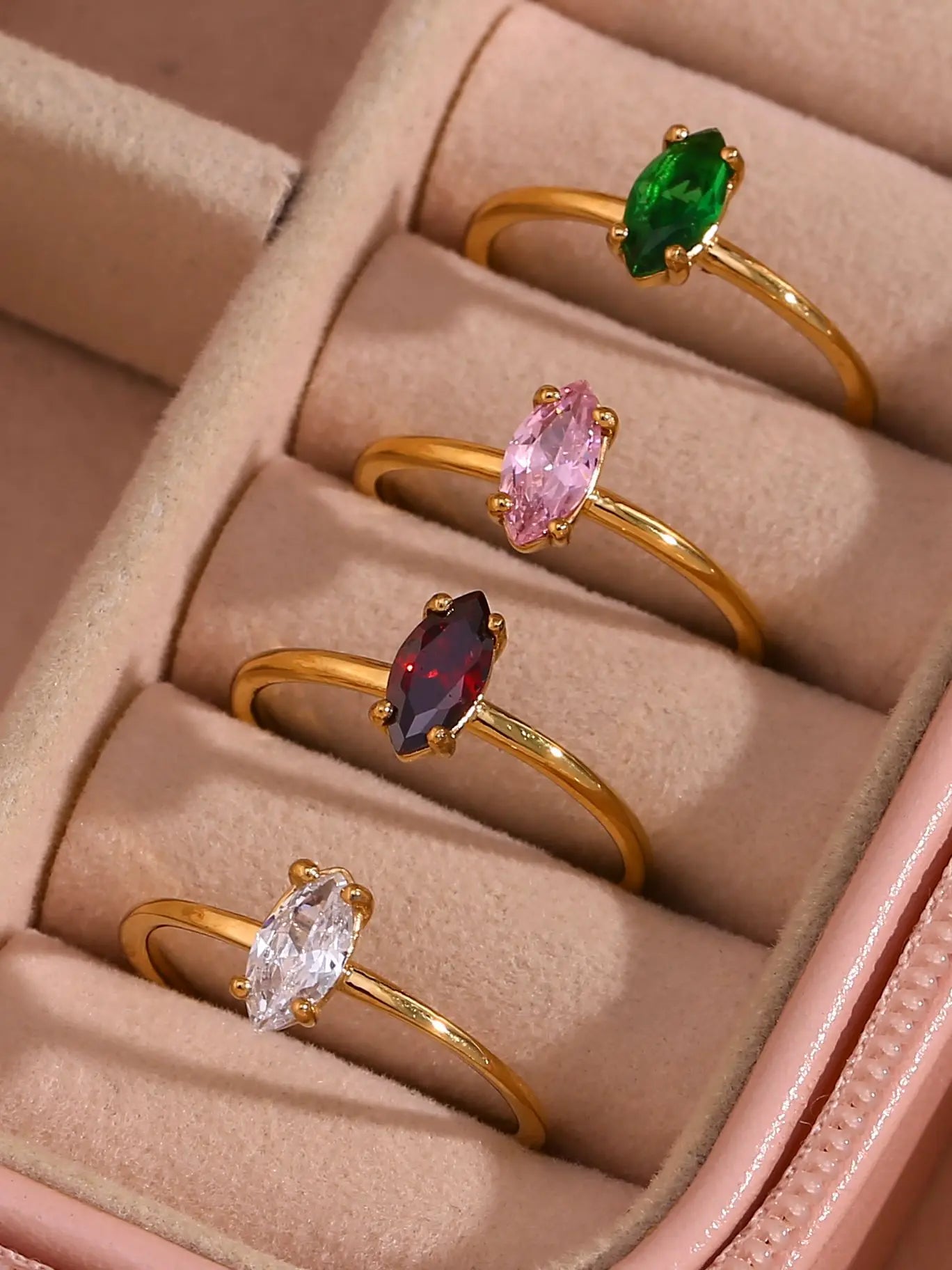 Anillo de Compromiso, Alianzas de Boda, Anillos de Diamantes, Anillos para Mujer, Anillos de Oro para Mujer, Anillos de Pata para Mujer, Anillos de Piedras Preciosas, Anillos de Diseño, Anillos Vintage