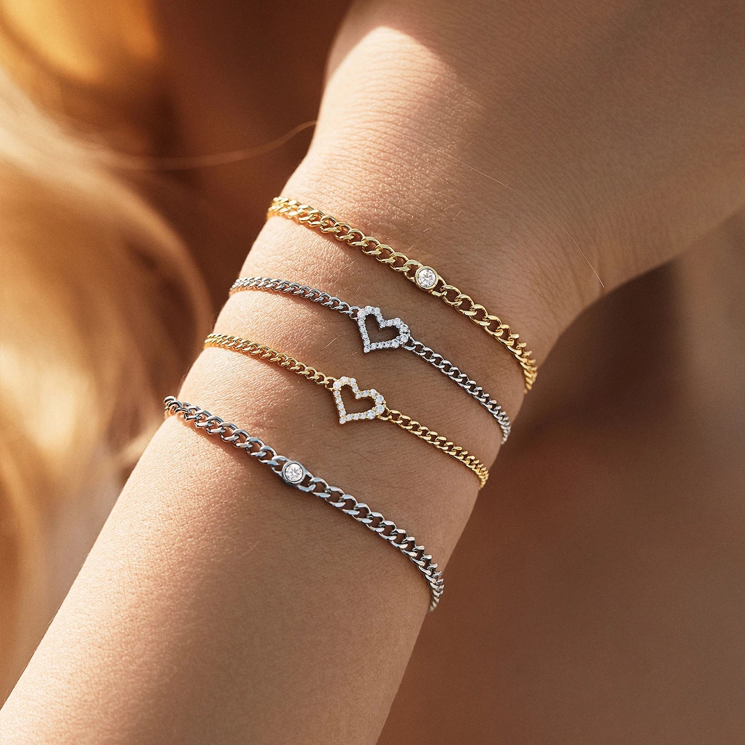 Pulseras de Mujer, Pulseras de Oro para Mujer, Pulseras de Plata para Mujer, Pulseras Elegantes Mujer, Pulseras Finas para Mujer, Pulseras de Moda Mujer, Pulseras con Dijes, Pulseras de Piedras Naturales, Pulseras Personalizadas Mujer, Pulseras de Acero Inoxidable Mujer