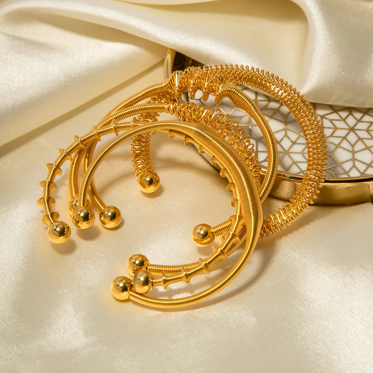 Pulseras de Mujer, Pulseras de Oro para Mujer, Pulseras de Plata para Mujer, Pulseras Elegantes Mujer, Pulseras Finas para Mujer, Pulseras de Moda Mujer, Pulseras con Dijes, Pulseras de Piedras Naturales, Pulseras Personalizadas Mujer, Pulseras de Acero Inoxidable Mujer