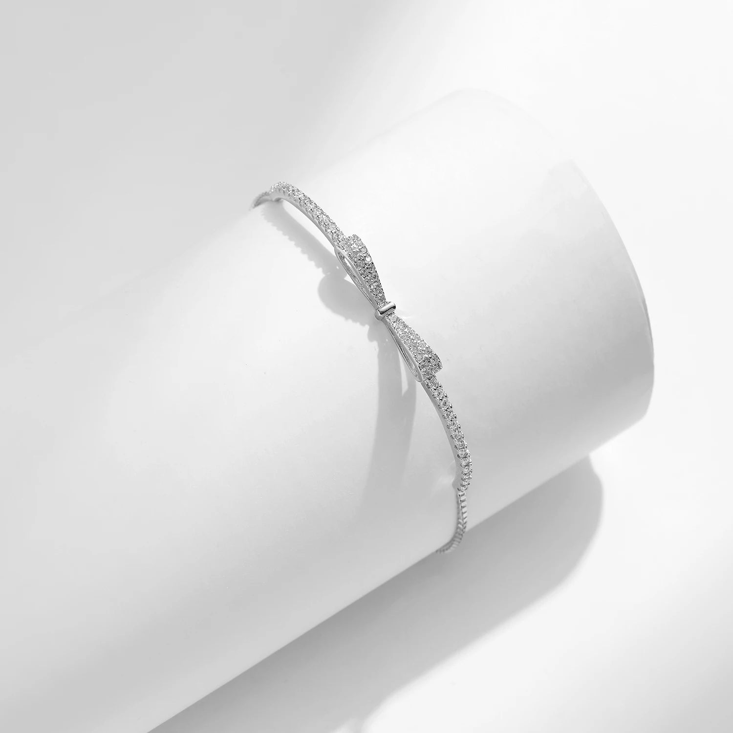 Pulseras de Mujer, Pulseras de Oro para Mujer, Pulseras de Plata para Mujer, Pulseras Elegantes Mujer, Pulseras Finas para Mujer, Pulseras de Moda Mujer, Pulseras con Dijes, Pulseras de Piedras Naturales, Pulseras Personalizadas Mujer, Pulseras de Acero Inoxidable Mujer