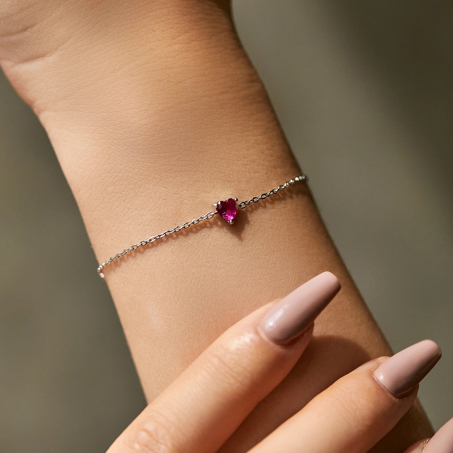 Pulseras de Mujer, Pulseras de Oro para Mujer, Pulseras de Plata para Mujer, Pulseras Elegantes Mujer, Pulseras Finas para Mujer, Pulseras de Moda Mujer, Pulseras con Dijes, Pulseras de Piedras Naturales, Pulseras Personalizadas Mujer, Pulseras de Acero Inoxidable Mujer