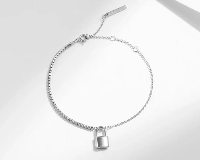 Pulseras de Mujer, Pulseras de Oro para Mujer, Pulseras de Plata para Mujer, Pulseras Elegantes Mujer, Pulseras Finas para Mujer, Pulseras de Moda Mujer, Pulseras con Dijes, Pulseras de Piedras Naturales, Pulseras Personalizadas Mujer, Pulseras de Acero Inoxidable Mujer