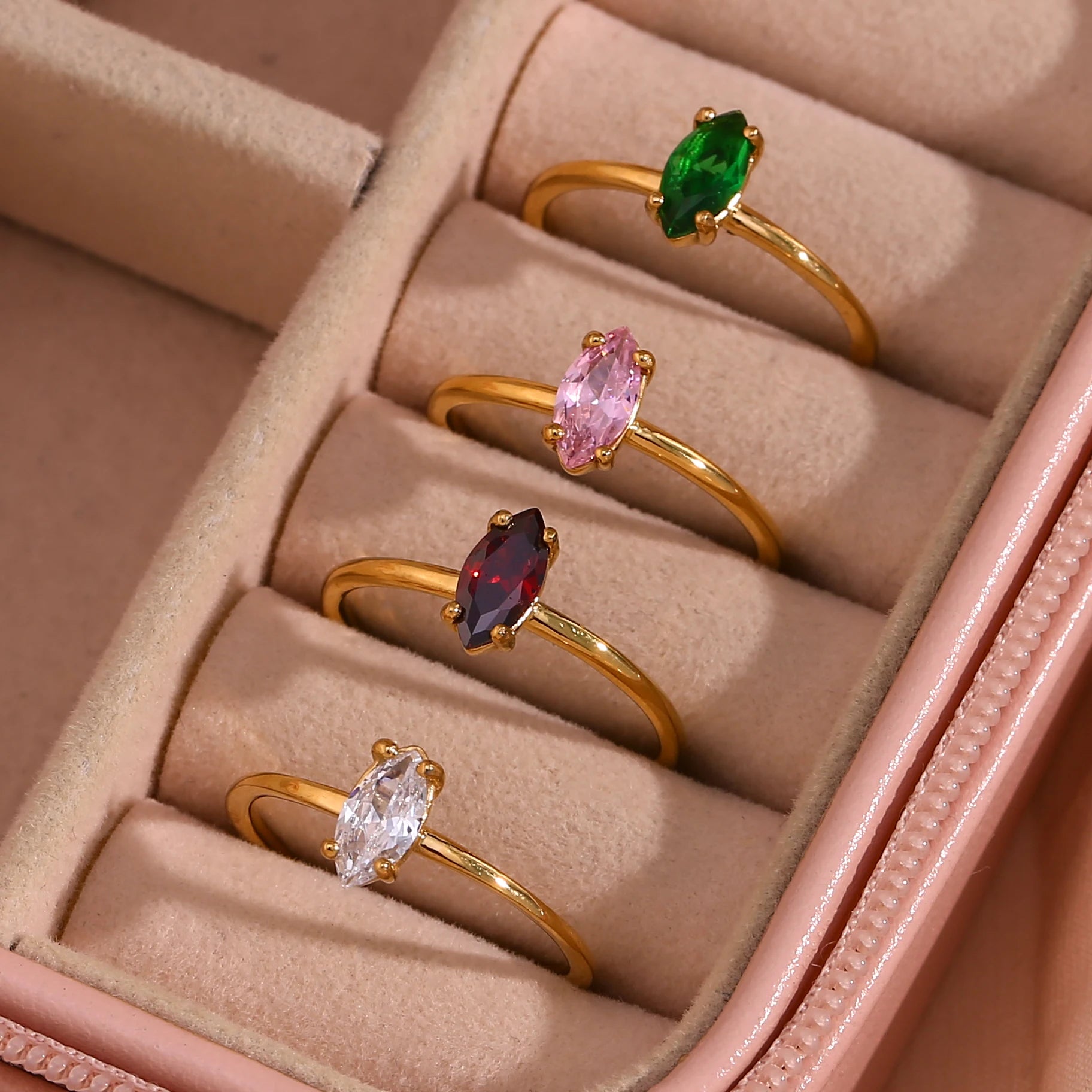 Anillo de Compromiso, Alianzas de Boda, Anillos de Diamantes, Anillos para Mujer, Anillos de Oro para Mujer, Anillos de Pata para Mujer, Anillos de Piedras Preciosas, Anillos de Diseño, Anillos Vintage