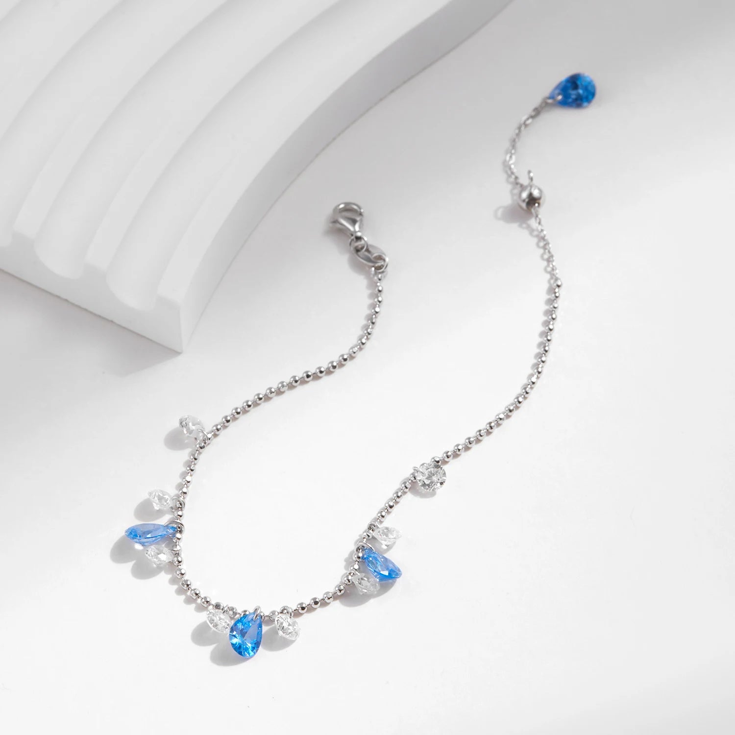Pulseras de Mujer, Pulseras de Oro para Mujer, Pulseras de Plata para Mujer, Pulseras Elegantes Mujer, Pulseras Finas para Mujer, Pulseras de Moda Mujer, Pulseras con Dijes, Pulseras de Piedras Naturales, Pulseras Personalizadas Mujer, Pulseras de Acero Inoxidable Mujer