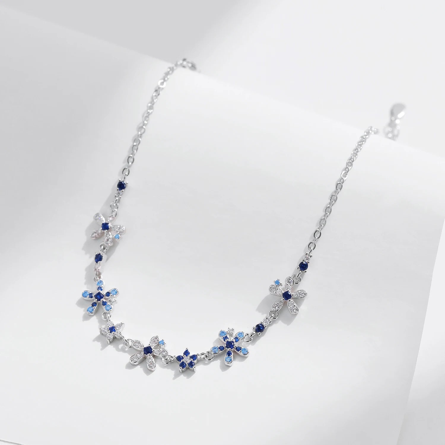 Pulseras de Mujer, Pulseras de Oro para Mujer, Pulseras de Plata para Mujer, Pulseras Elegantes Mujer, Pulseras Finas para Mujer, Pulseras de Moda Mujer, Pulseras con Dijes, Pulseras de Piedras Naturales, Pulseras Personalizadas Mujer, Pulseras de Acero Inoxidable Mujer